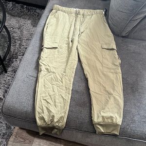 ARDENE Women’s Green Cargo Joggers Size L